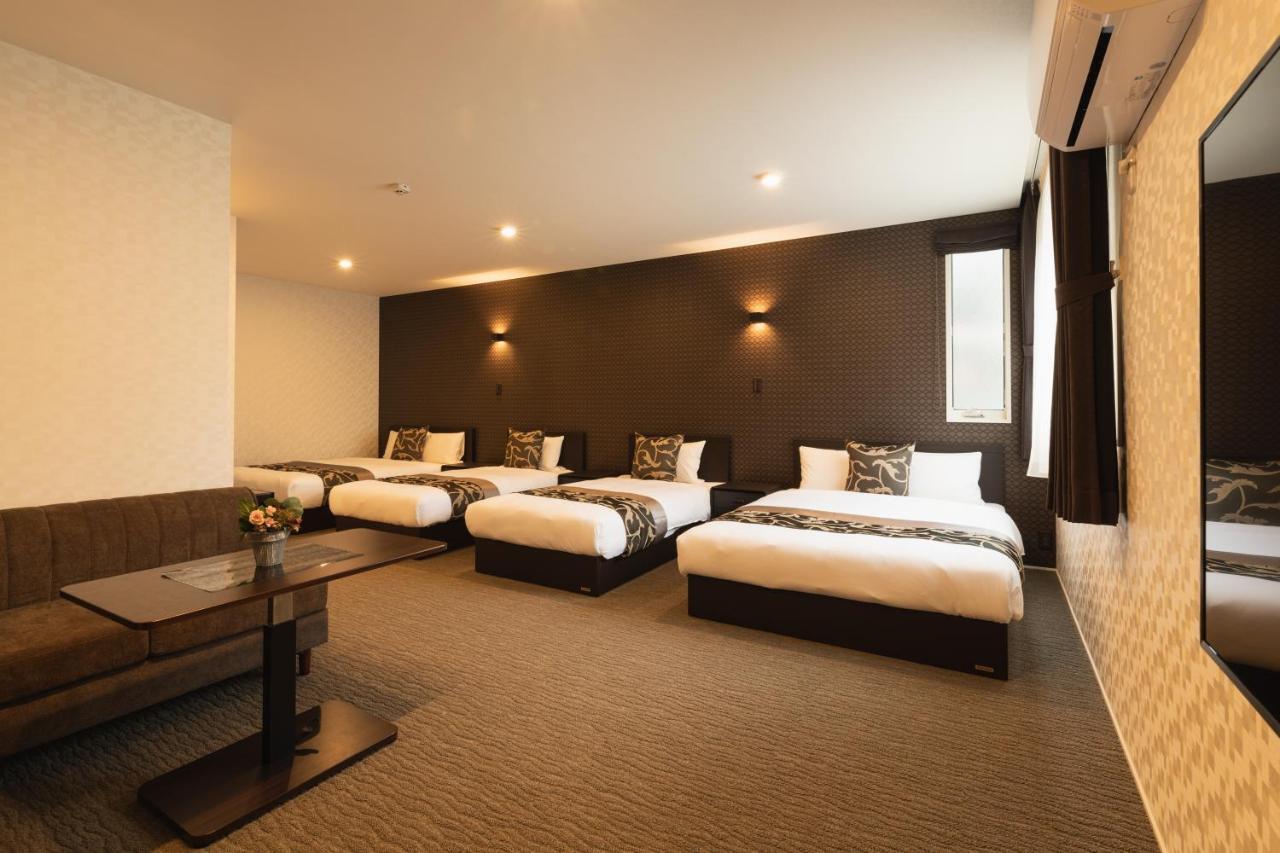 Grand Base Nagasaki Ekimae Aparthotel Екстериор снимка