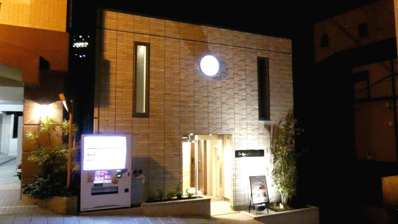 Grand Base Nagasaki Ekimae Aparthotel Екстериор снимка